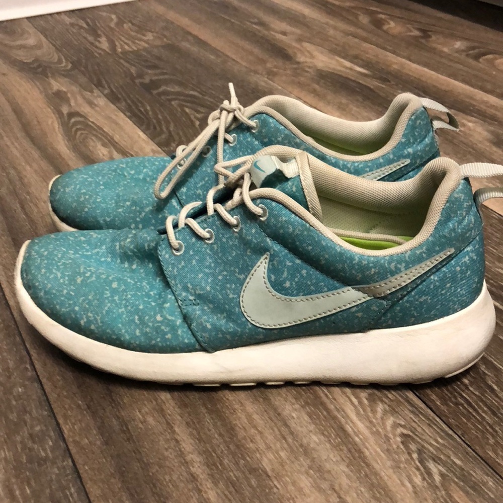 Nike Roshes